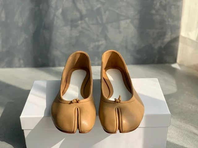 Maison Margiela Leather Shoes Tabi split-toe ballet flats product detail image 74