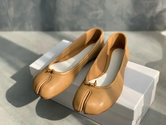 Maison Margiela Leather Shoes Tabi split-toe ballet flats product detail image 79