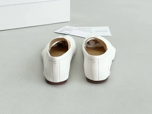 Maison Margiela Leather Shoes Tabi split-toe ballet flats product detail image 31