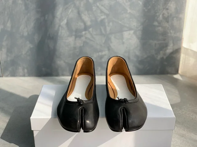 Maison Margiela Leather Shoes Tabi split-toe ballet flats product detail image 66