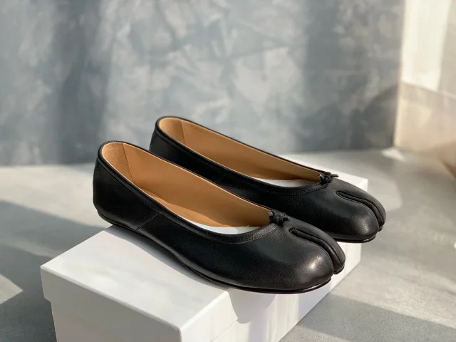 Maison Margiela Leather Shoes Tabi split-toe ballet flats product detail image 67