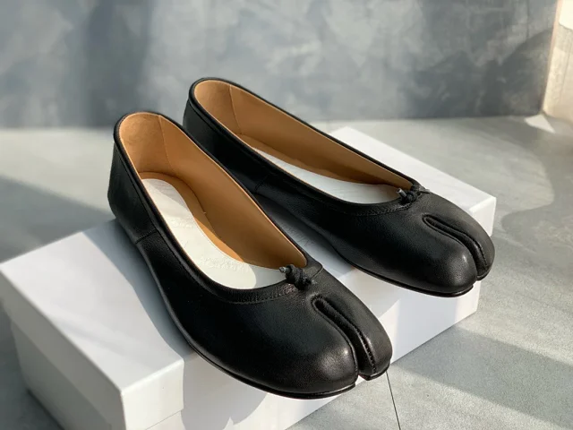Maison Margiela Leather Shoes Tabi split-toe ballet flats product detail image 72