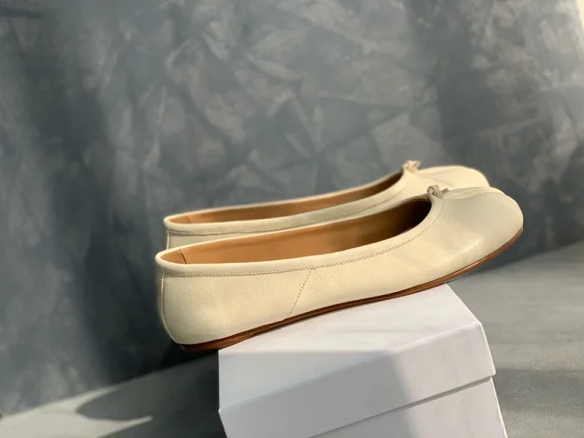 Maison Margiela Leather Shoes Tabi split-toe ballet flats product detail image 61