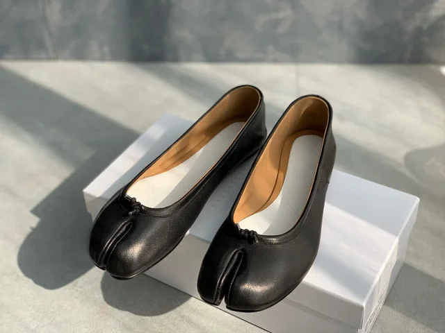 Maison Margiela Leather Shoes Tabi split-toe ballet flats product detail image 71