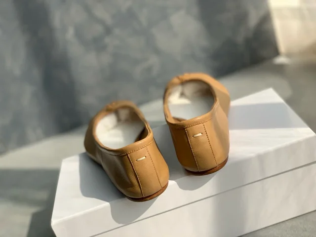 Maison Margiela Leather Shoes Tabi split-toe ballet flats product detail image 78