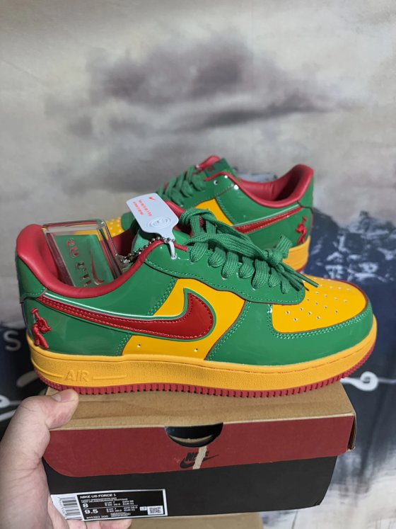 【In Stock Advantage Supply/Large Original Box/Best Value Version/High Cleanliness】NK Collaboration Air Force Unisex Shoes AIR FORCE 1 Low-Top Sports Casual Sneakers Air Force 1 Sneakers Patent Leather Red Yellow Green
