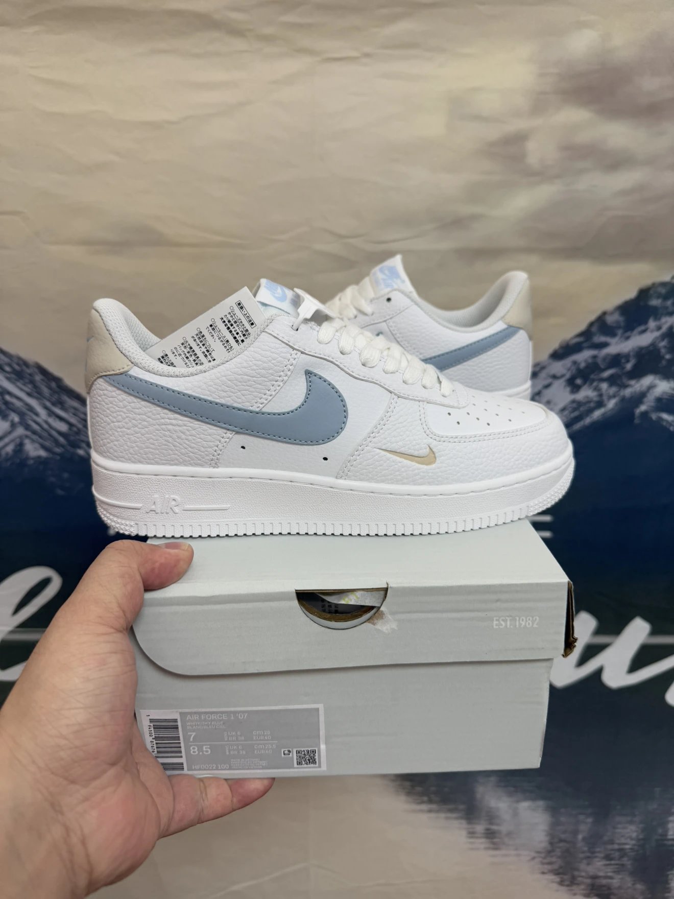 Nike Air Force 1 Low 'White/Blue Swoosh' - Glued Insole, Fleece Lining, Double-Stitched Reinforcement