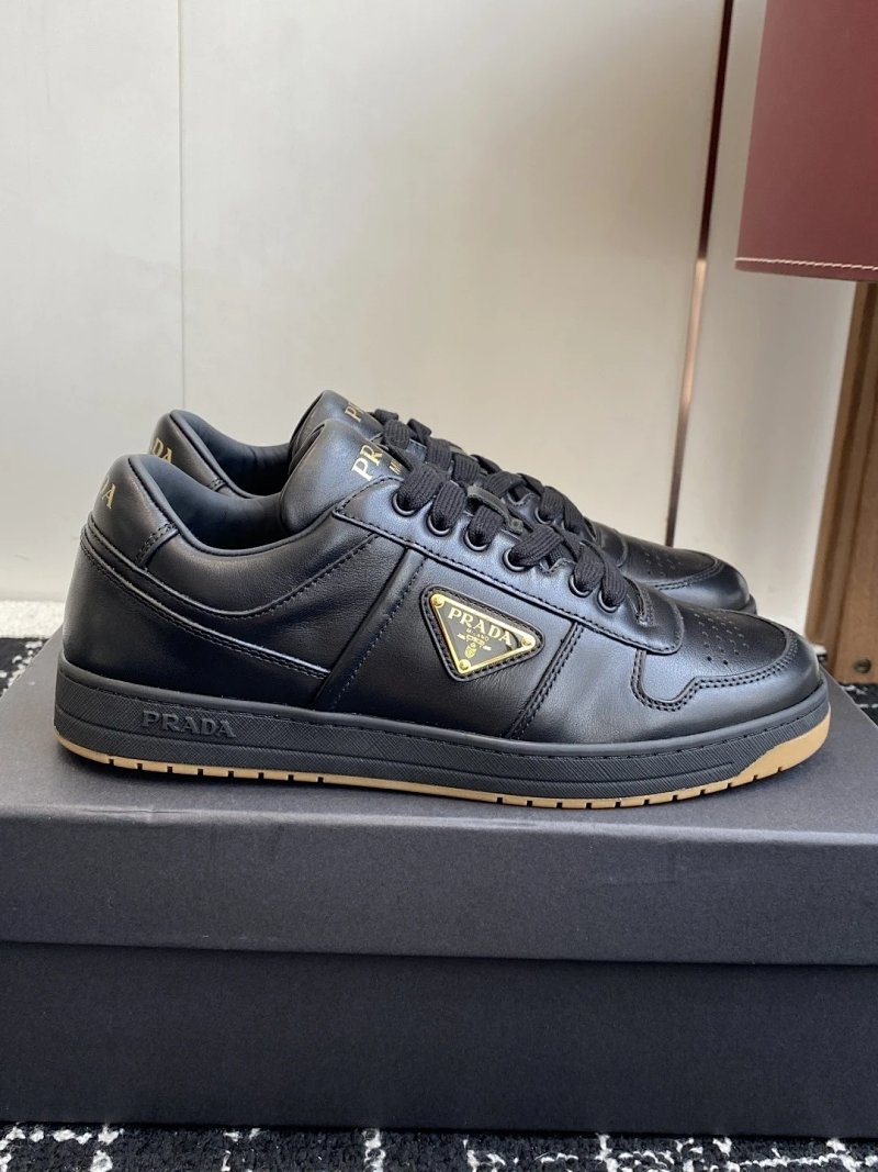 P Brand Leather Thick-soled Platform Shoes