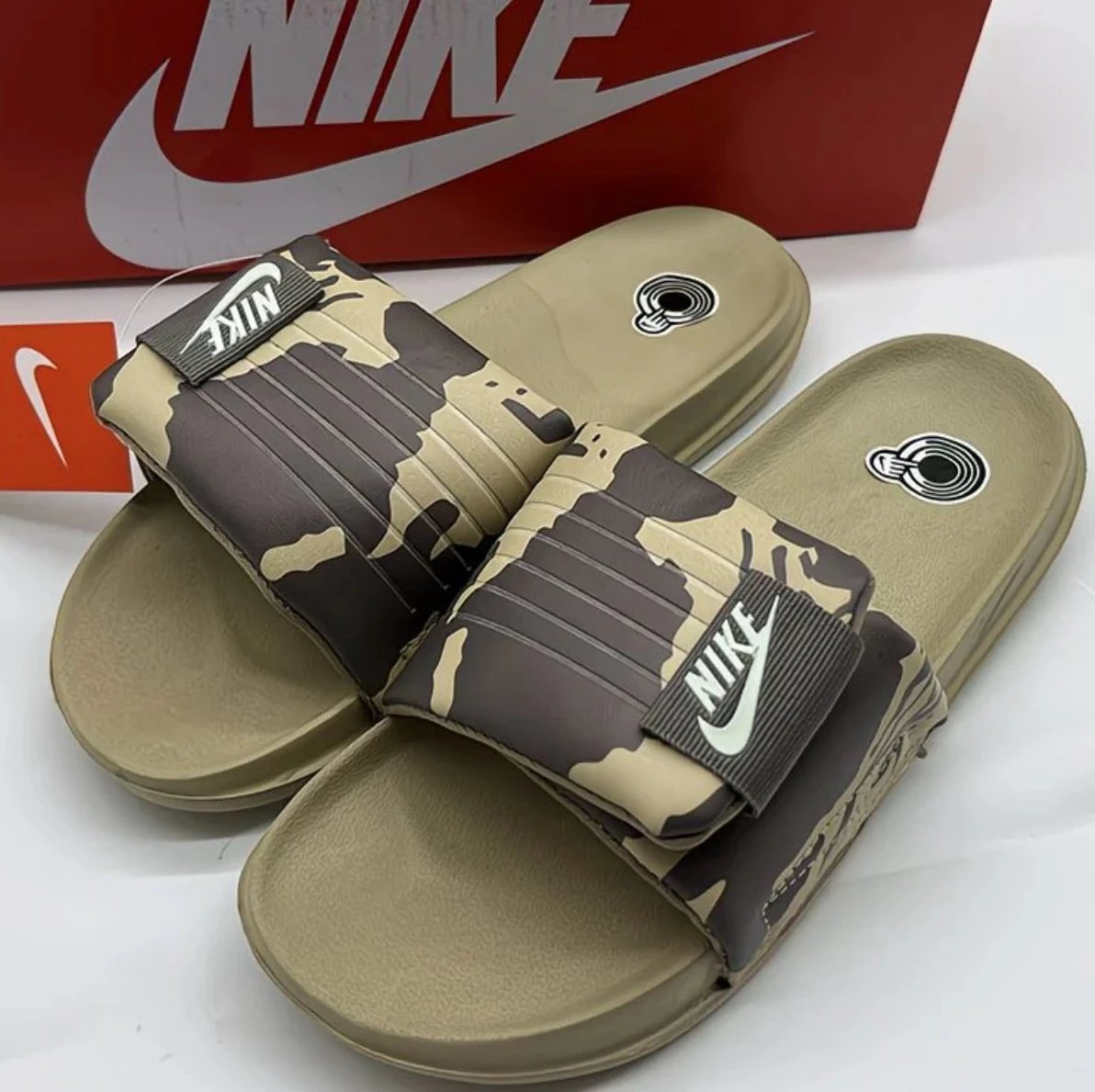 Nike Small Logo Camo Green
