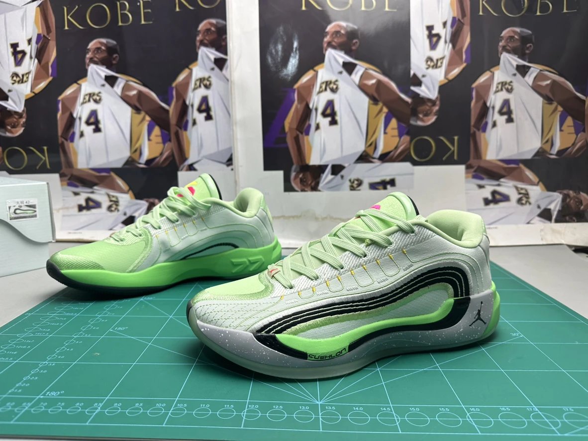 Jordan LUka 4 wear-resistant practical basketball shoes with front and rear air cushions!