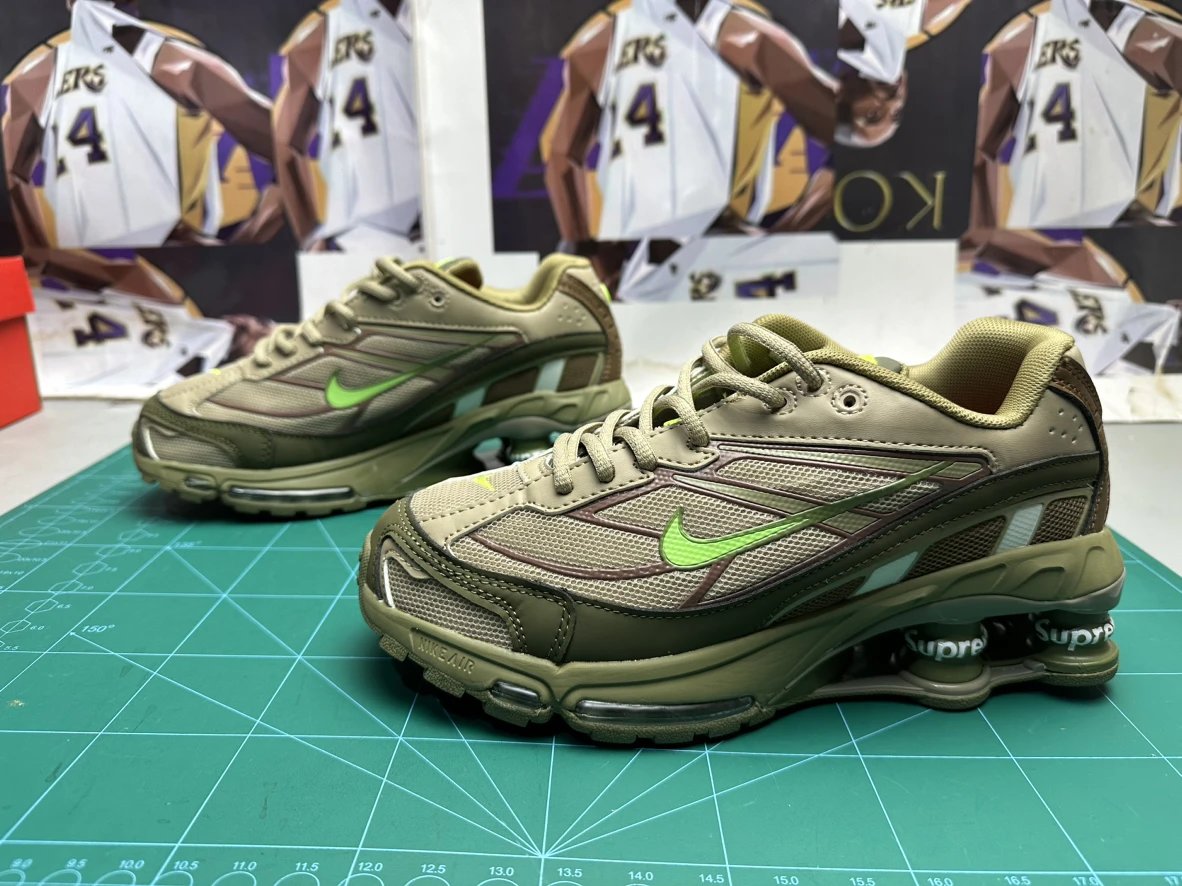 Shox Ride 2 Supreme co-branded comfortable and trendy low-top casual running shoes!