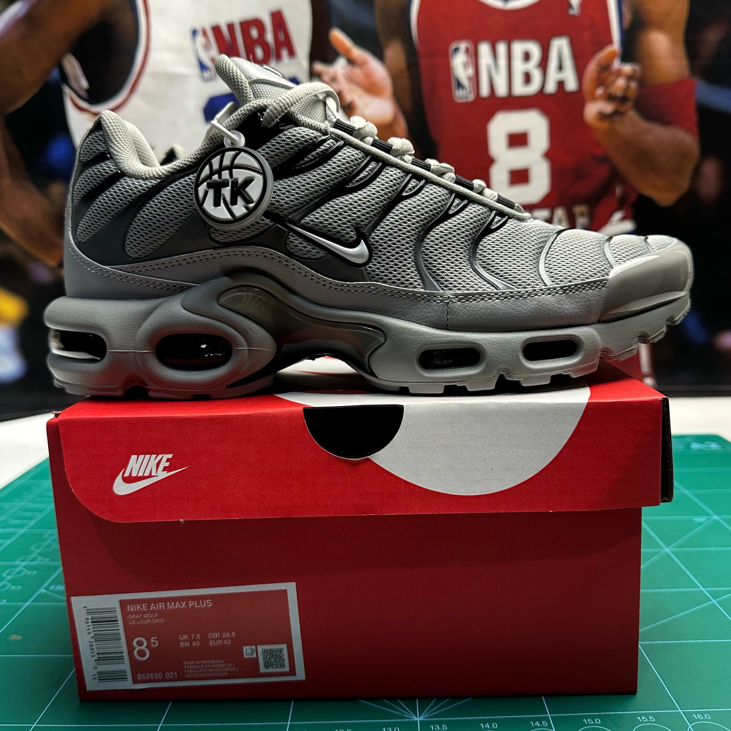 Welfare Special Offer Grey Wolf/852630-021
