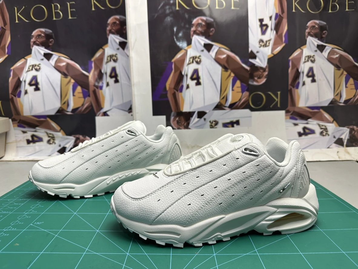 NCCTA sports retro running shoes!