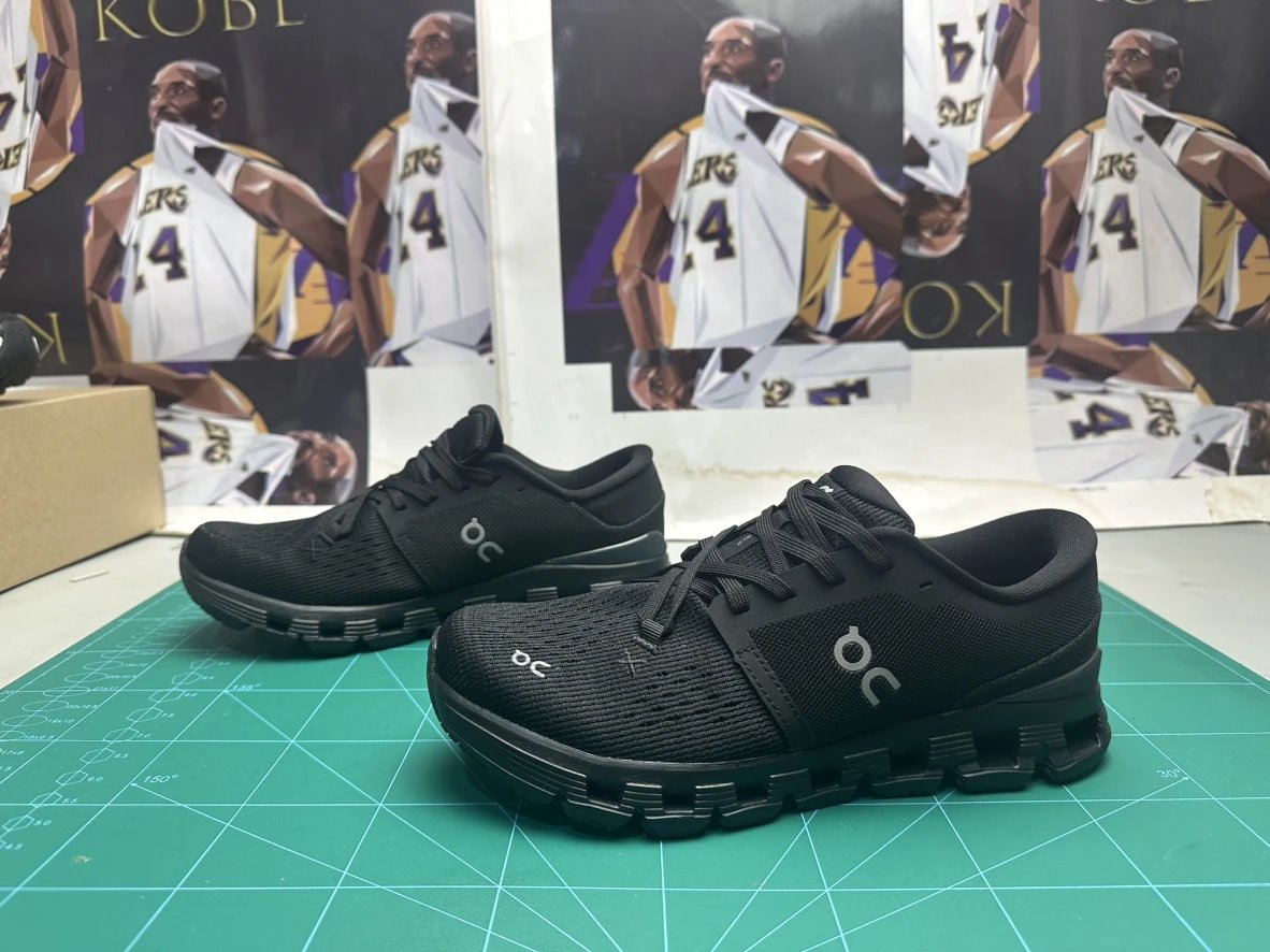 On Cloud×4 professional running shoes foreign trade batch [maximum size 47]!!!
