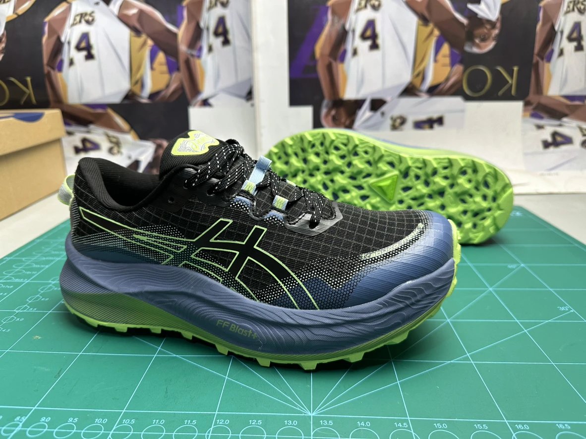 Asics Gel Trabuco MAX 3 running shoes are made of extra high elastic EVA material + triangular RB wear-resistant, non-slip, super soft, comfortable and height-increasing combined sole!