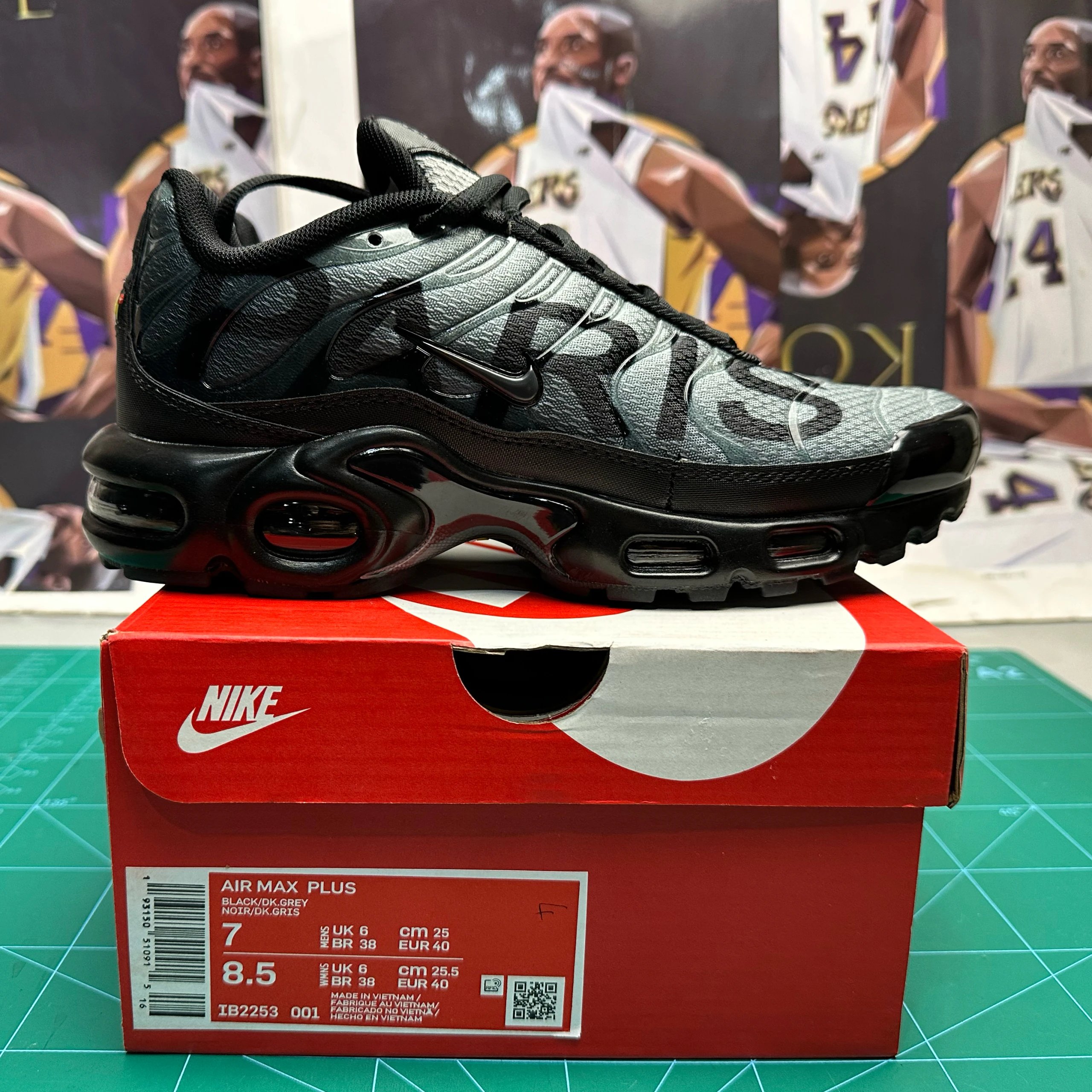Black gray/IB2253001