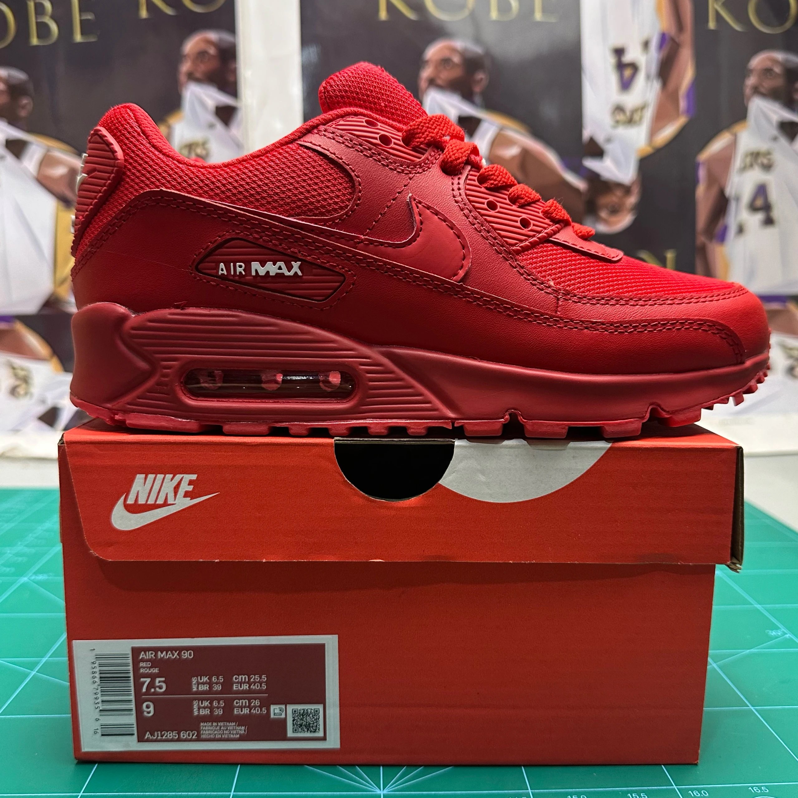 Big Red/AJ1285602