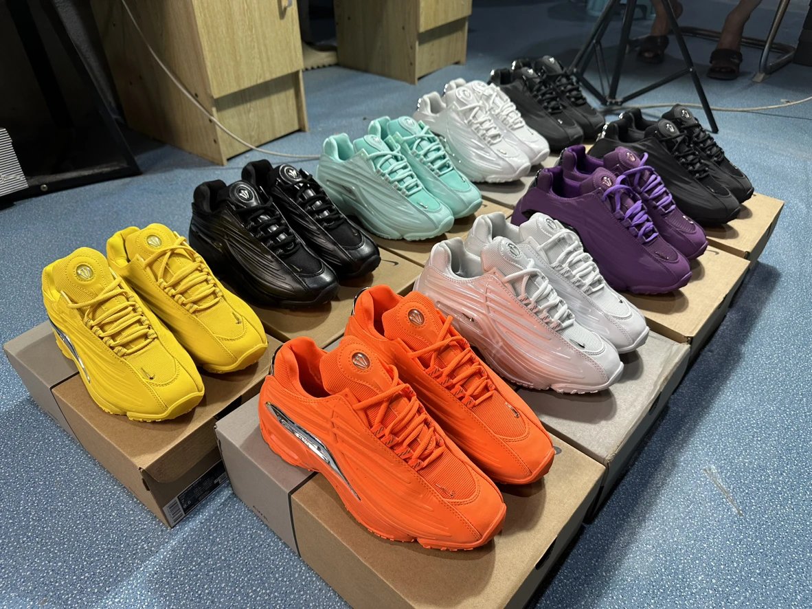 HOT STEP 2 casual sneakers!