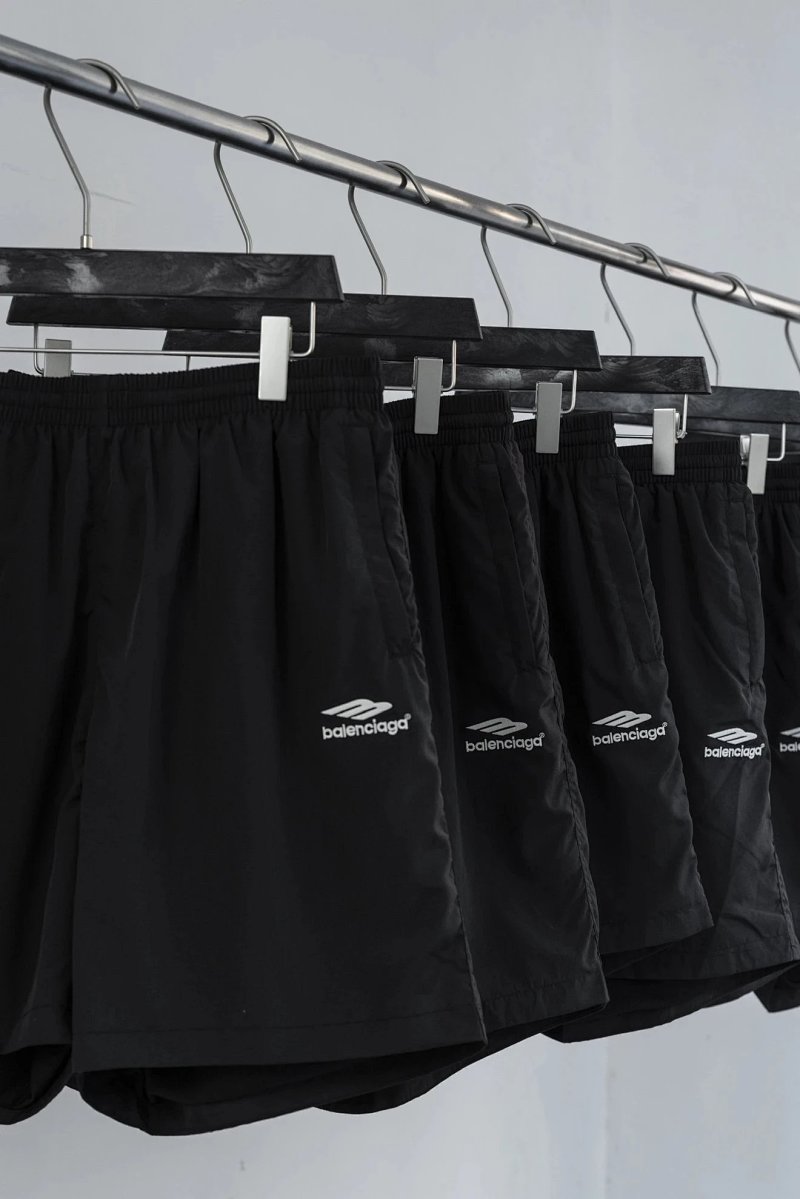 Shorts from Yin Kuang's Shop