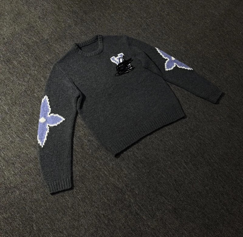 Sweater from Yin Kuang's Shop