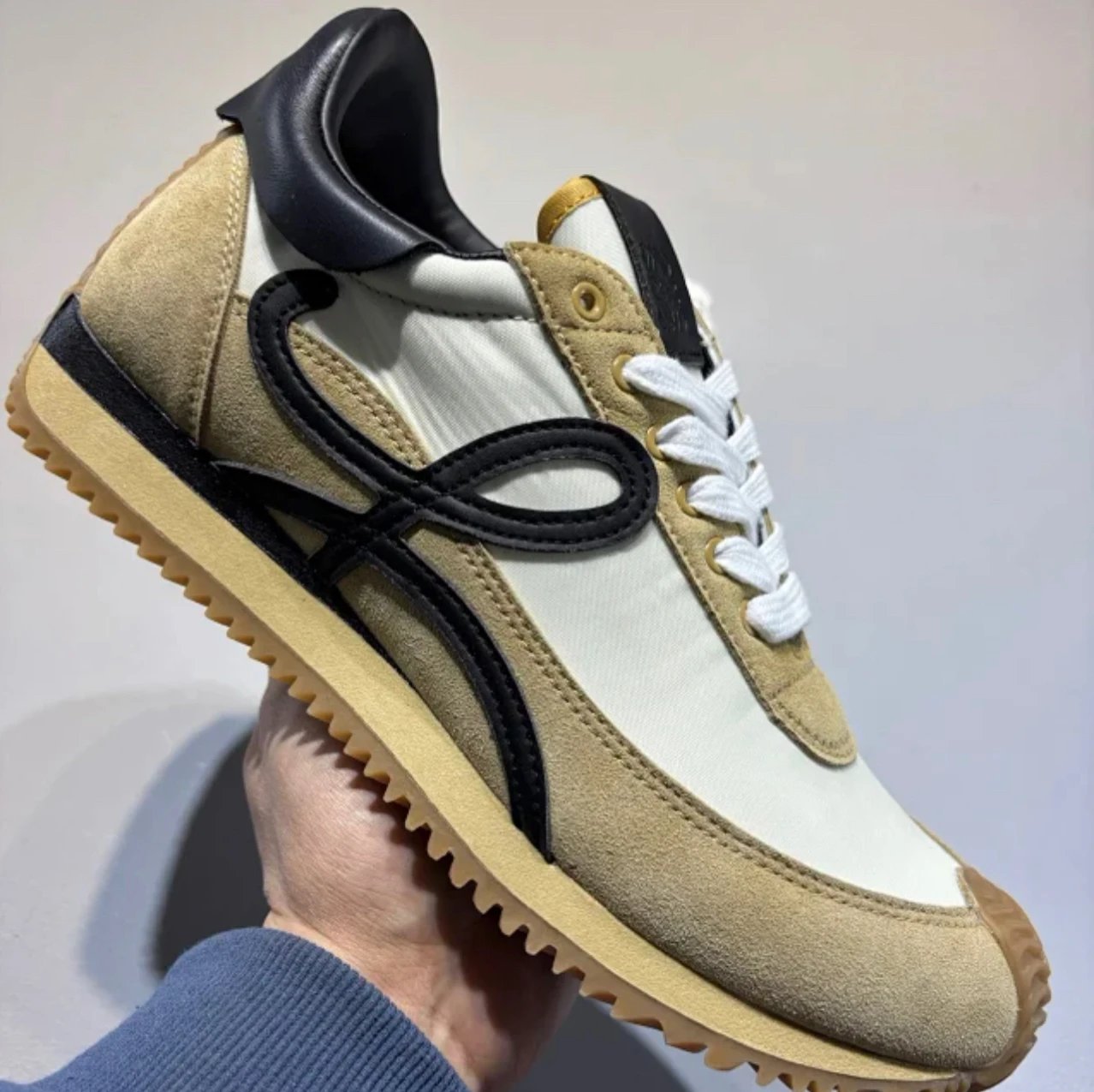 Loewe Sneakers Ballet Runner 2.0 — Black-brown