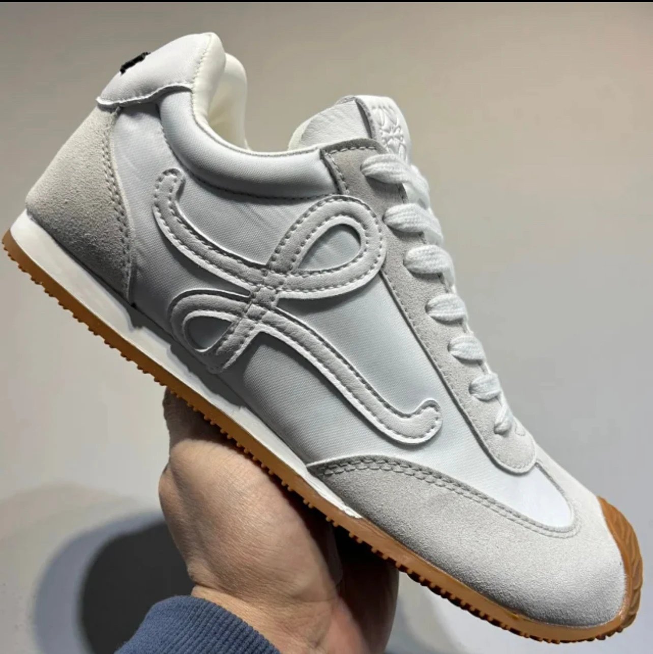 Loewe Sneakers Ballet Runner 2.0 — white