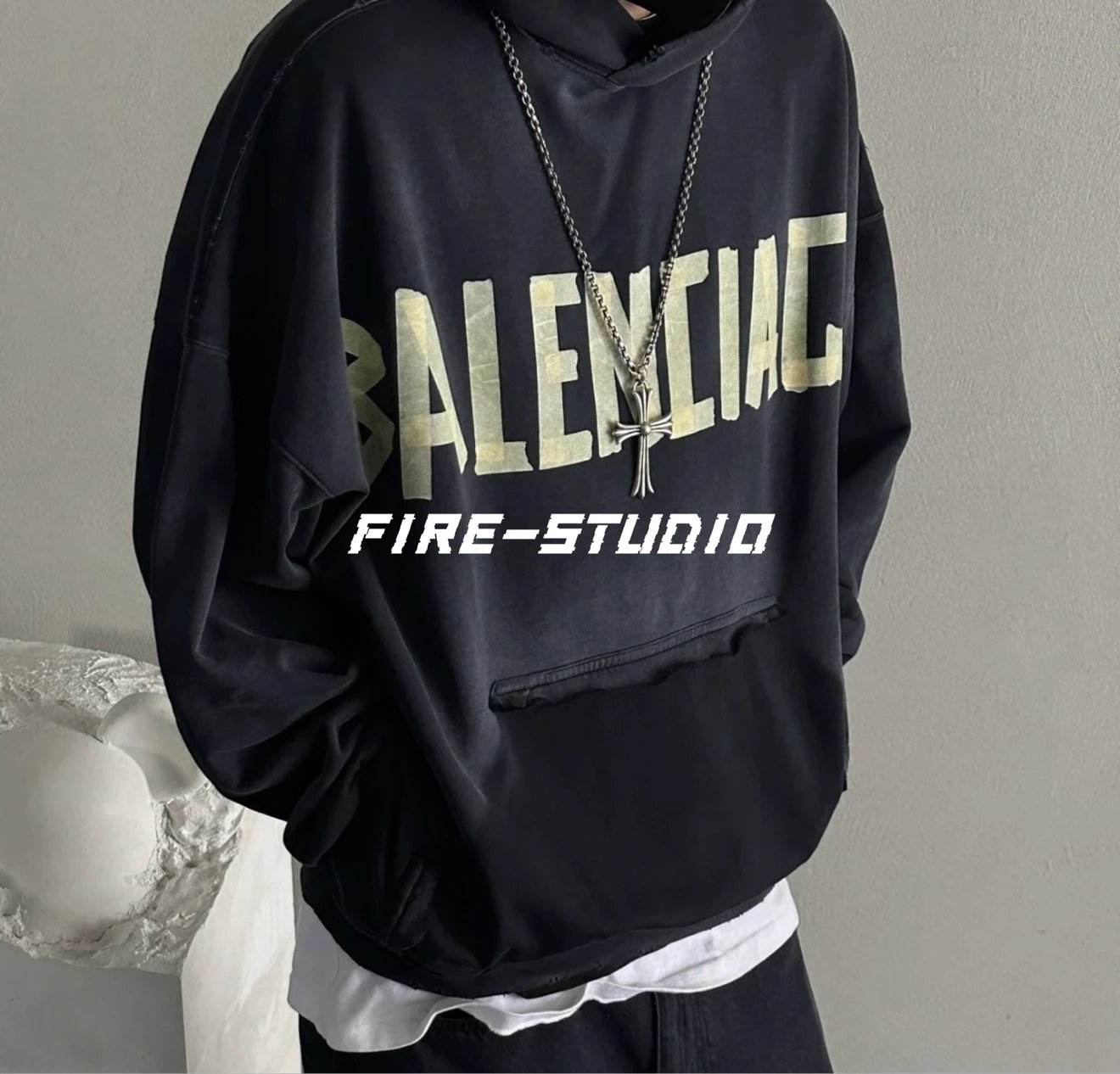 【Top Tier】Paris BLCG 25FW New Painter's Tape Graffiti Letter Print Washed Distressed Hoodie Unisex