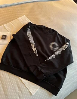 thumbnail for 卡尔出品-（近期现货）自主梵文圆领卫衣