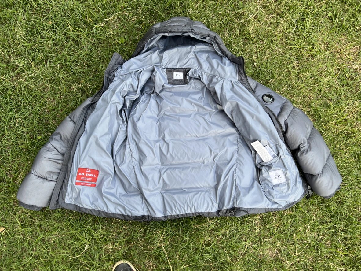 Top quality 90 duck down jacket   have vedio 11