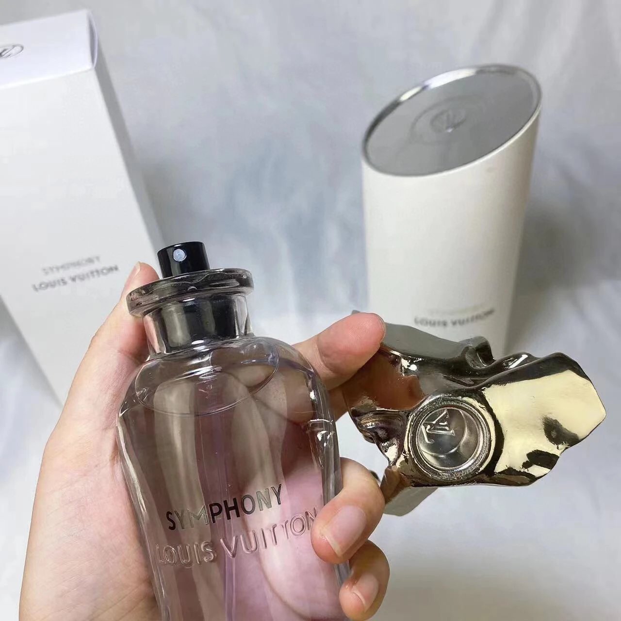 273093New genderneutral perfume series Sympthony Symphony 100ml 4
