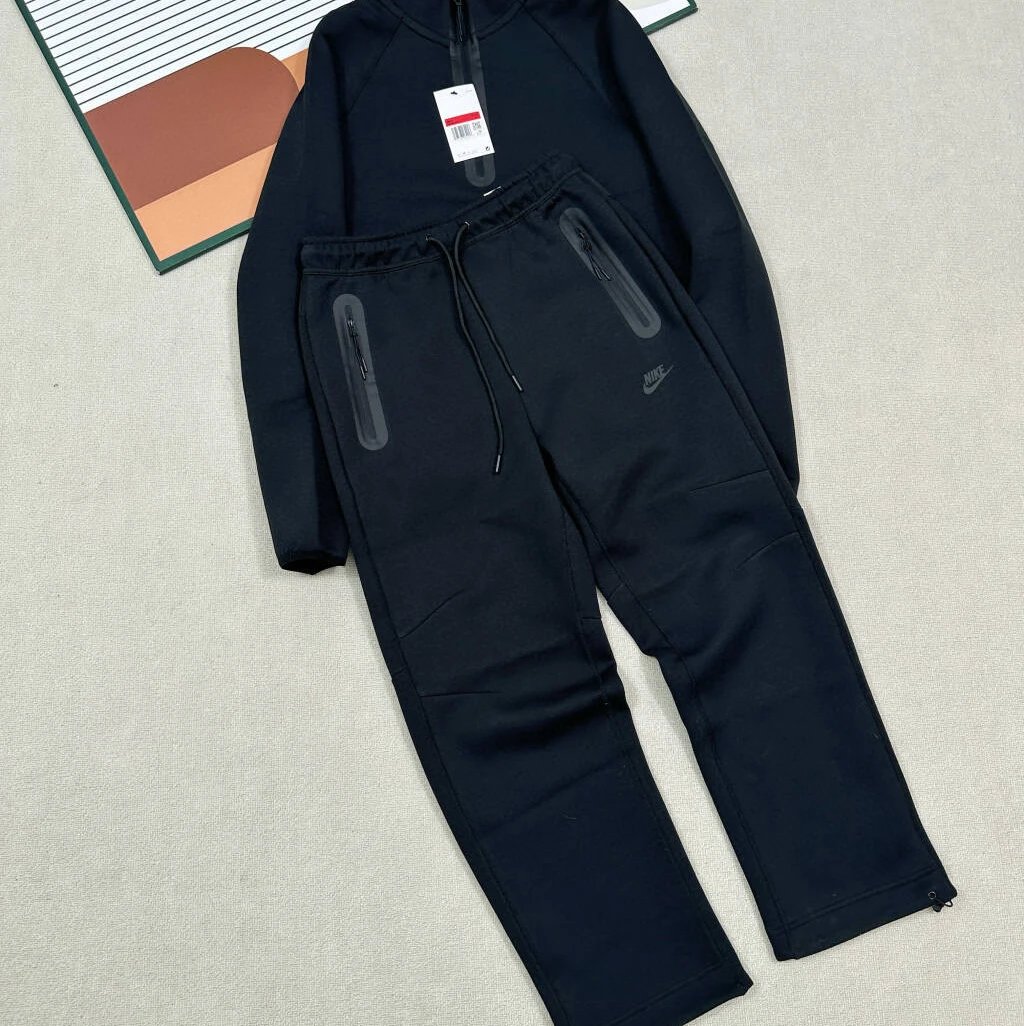 Half-Zip Black 277039