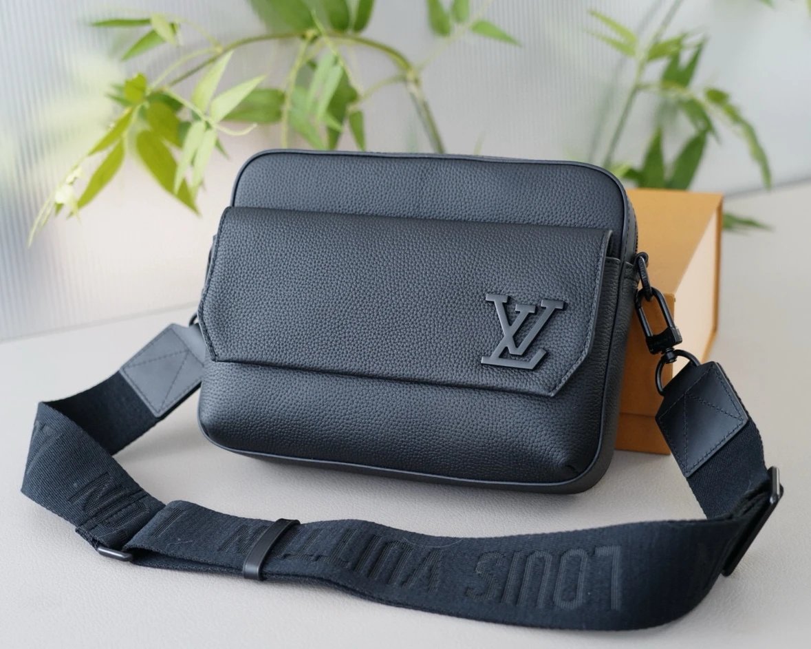 牛皮版 男包斜挎包 214816