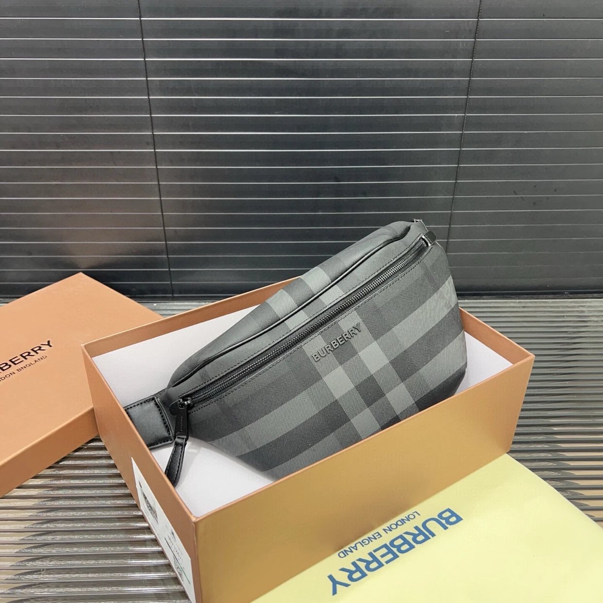 DIY Waist Bag Without Any Brand