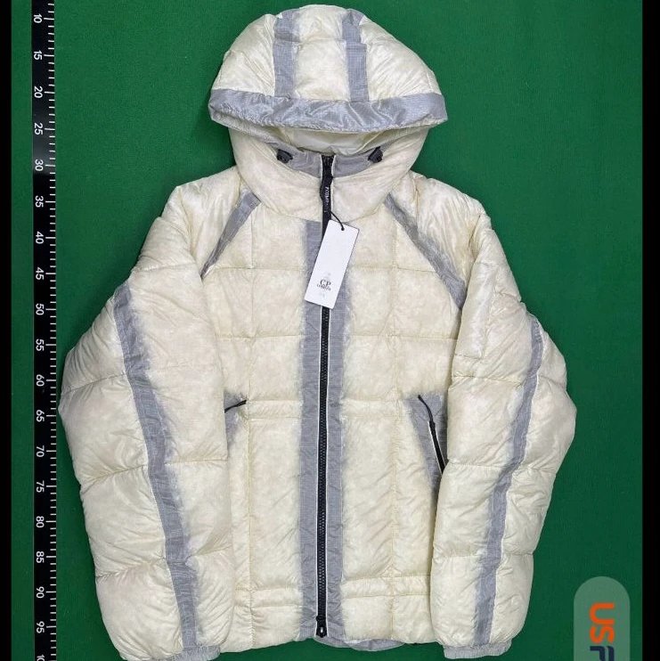 02 white