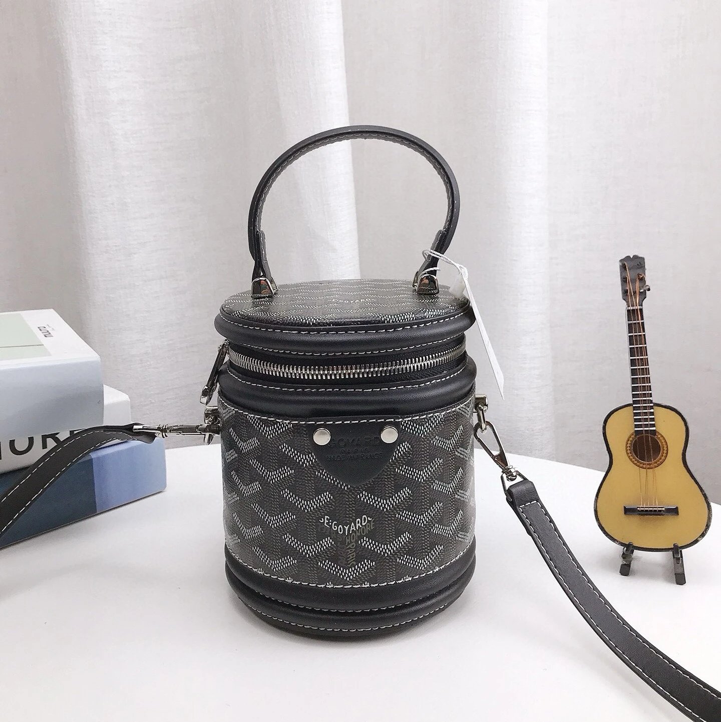 Cashew Flower Barrel Bag photo 2