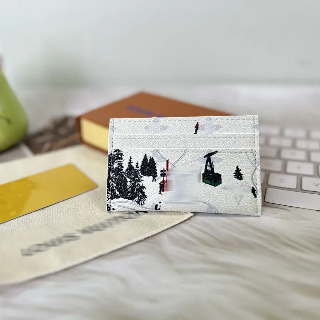 Unbranded Wallets & Card Holders Printed Ski Scene Holder product detail image 4