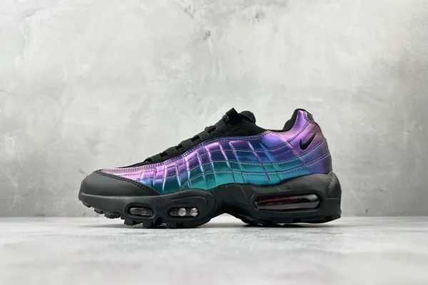 Nike Air Max 95 Black Quilted Leather Sneakers - 12
