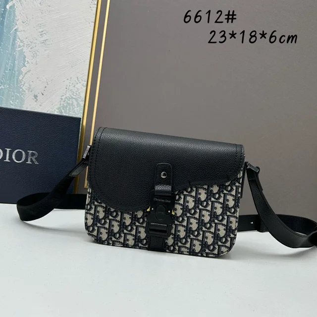 Dior Crossbody Bags Flap Buckle Messenger Bag product detail image 9