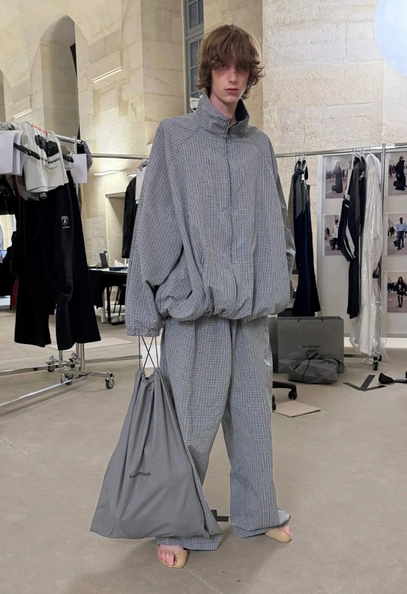 Balenciaga set