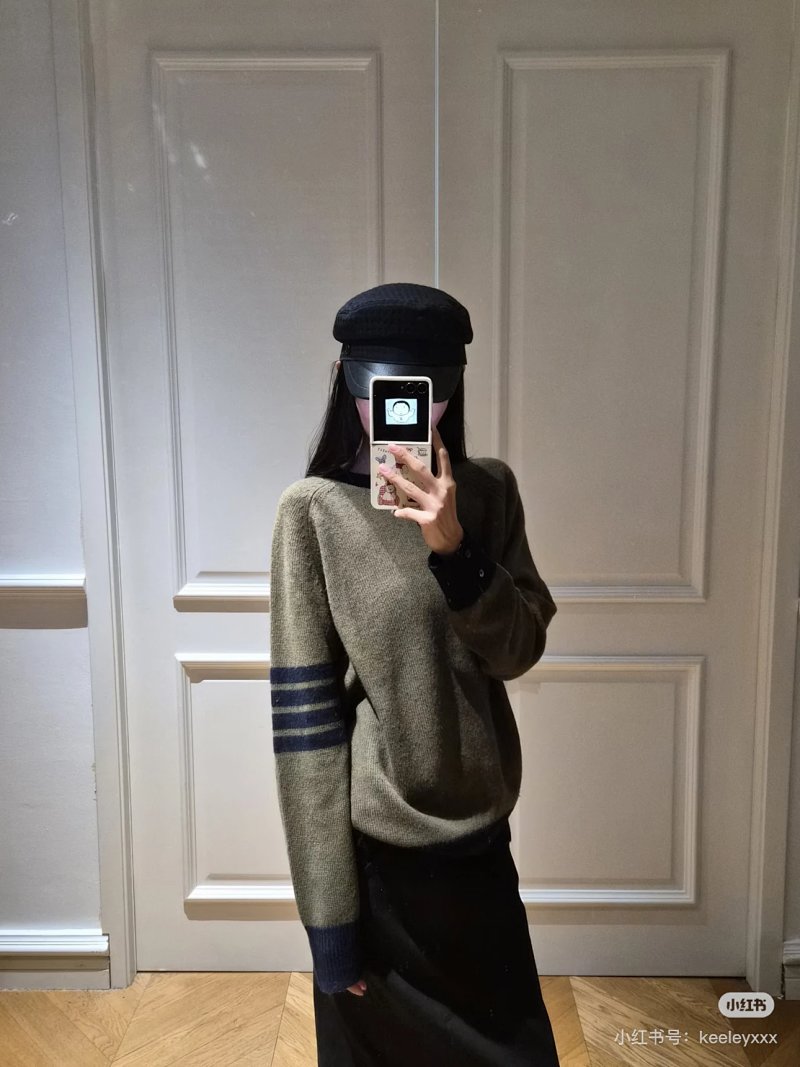 Sweater from Yin Kuang's Shop