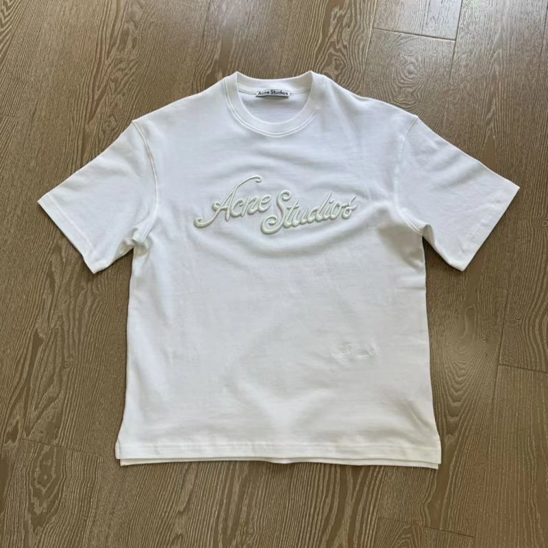 Tee from Yin Kuang's Shop