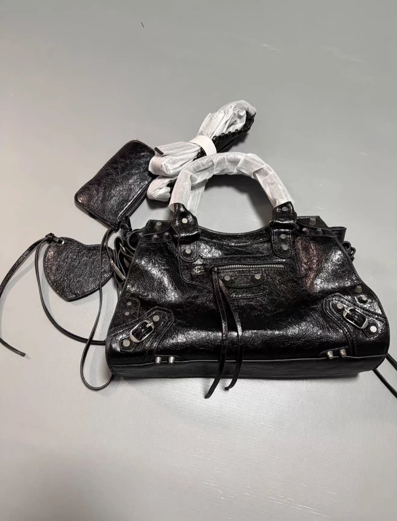 50% OFF In Stock! Made by a Friend (Compare Freely) Paris City Vintage Black Punk Motorcycle Bag Handbag / Lambskin Authenticatable Limited Stock