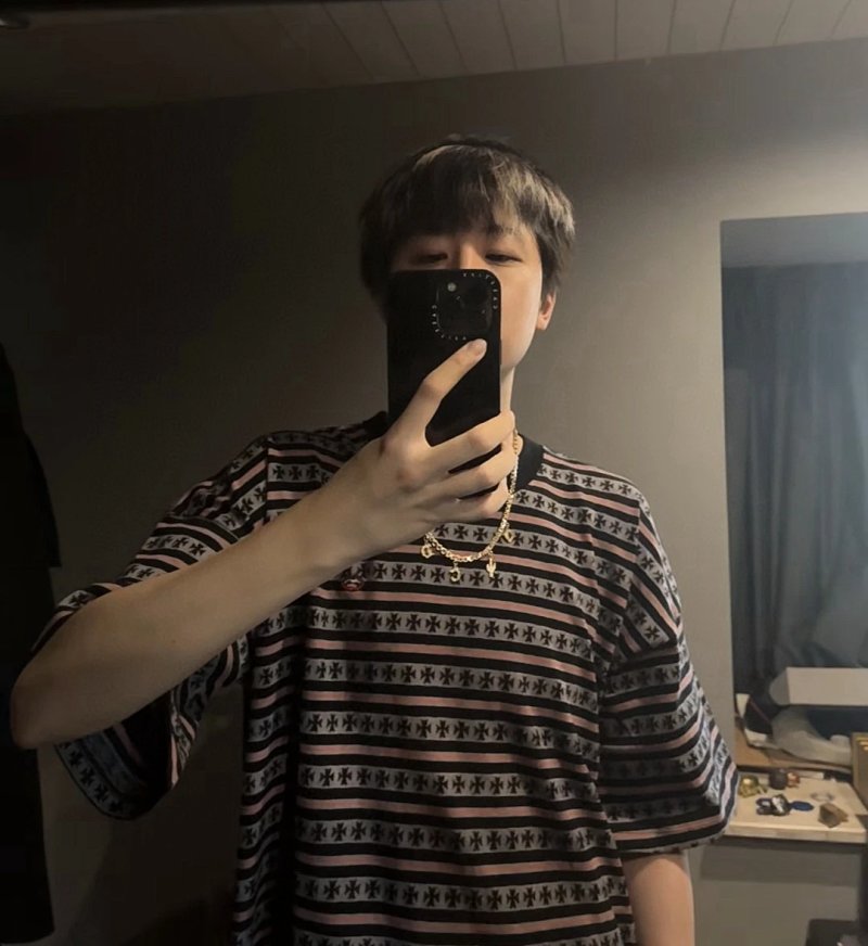 Tee from Yin Kuang's Shop