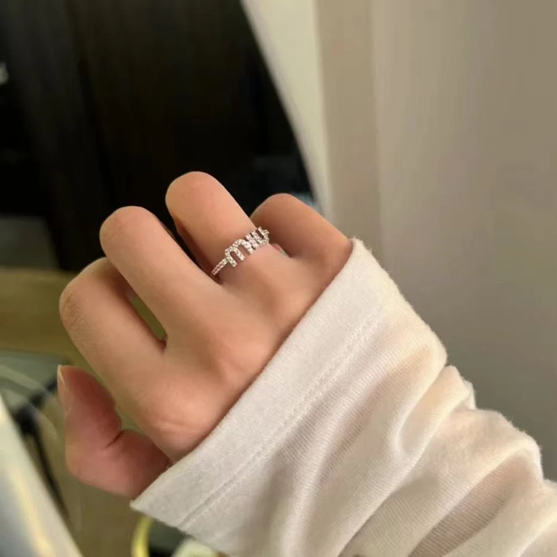 Miu Miu ring