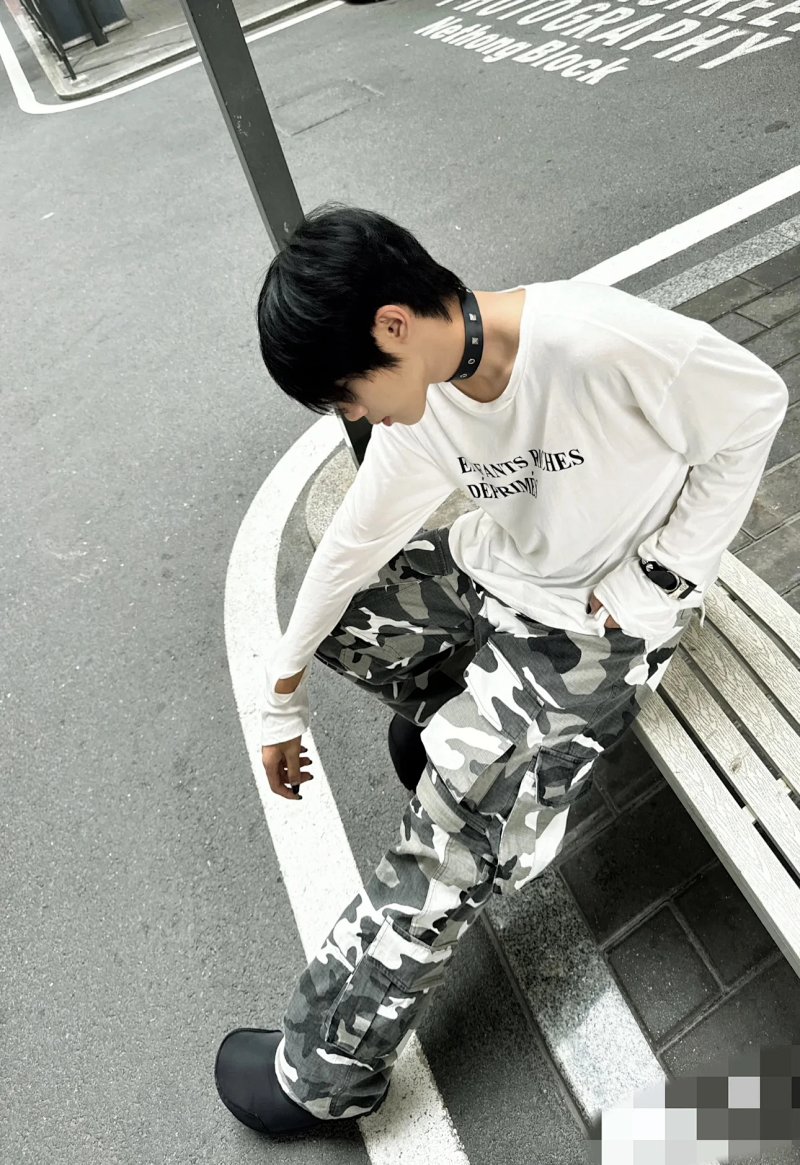 Enfants Riches Deprimes Yb 1xx