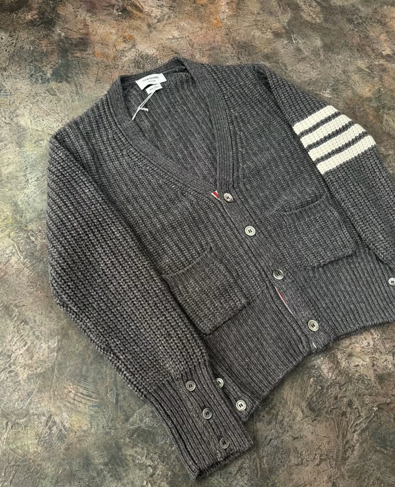 Sweater from Yin Kuang's Shop