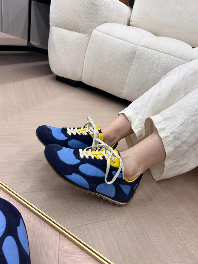 Bottega Veneta Sneakers Lace-up low-top with paneled uppers and gum lug soles product detail image 26