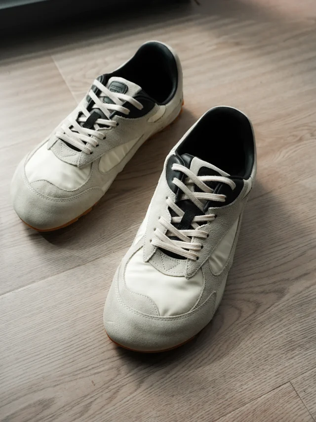 Bottega Veneta Sneakers Lace-up low-top with paneled uppers and gum lug soles product detail image 30