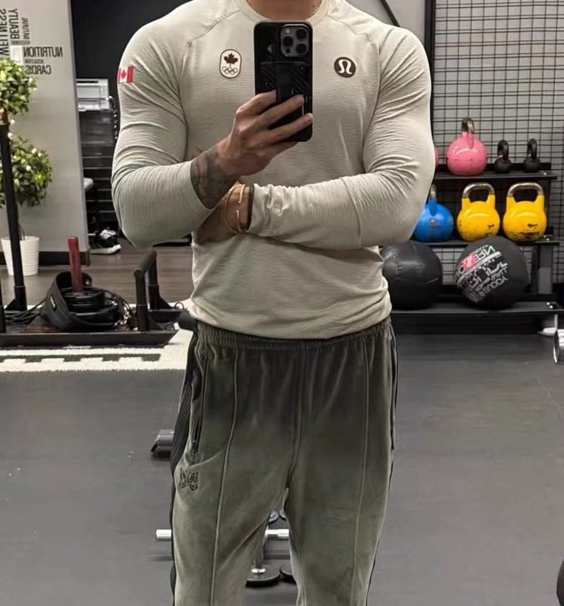 Lululemon Team Canada Mvt T
