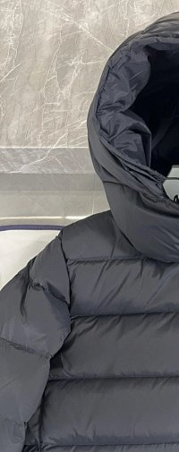 Moncler Puffer — seller photo 2